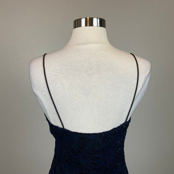 Sequined Lace Sleeveless Mini Sheath Cocktail Dress Blue Size 4 V-Neck by AQUA - Picture 6 of 10